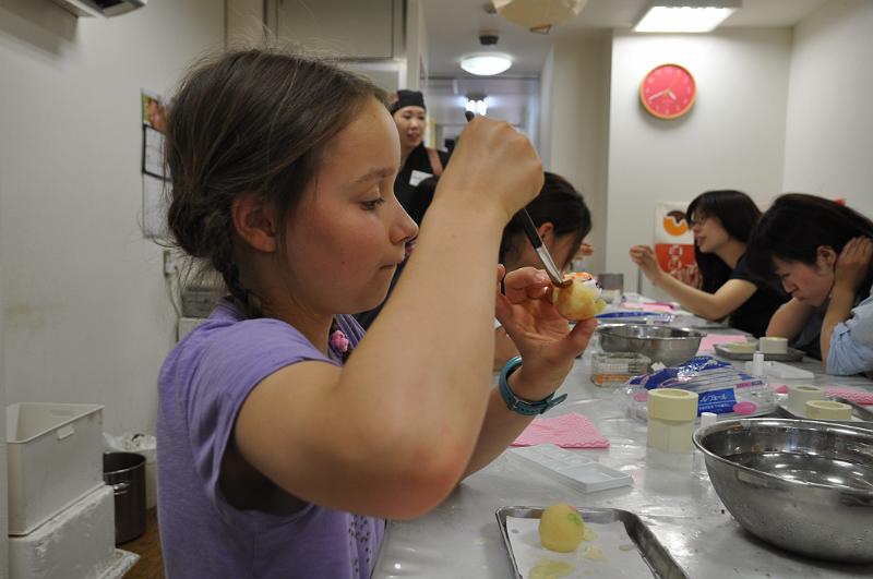 foto_20150524_1641_01.jpg - [de]Jetzt noch die Fritierfarbe anbringen.[en]Adding the "fried" color.