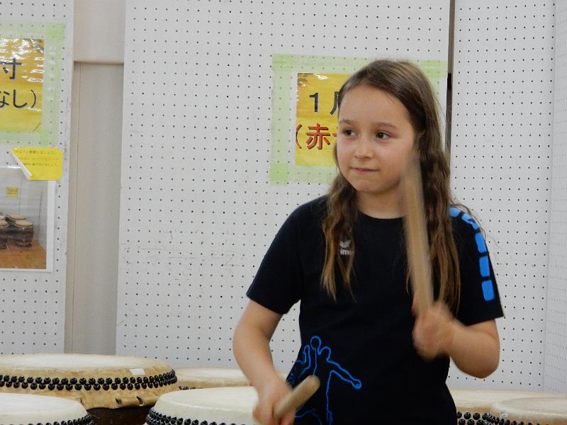 foto_20150525_1418_01.jpg - [de]Beim Taiko Workshop in Kyoto.[en]Attending a taiko class in Kyoto.