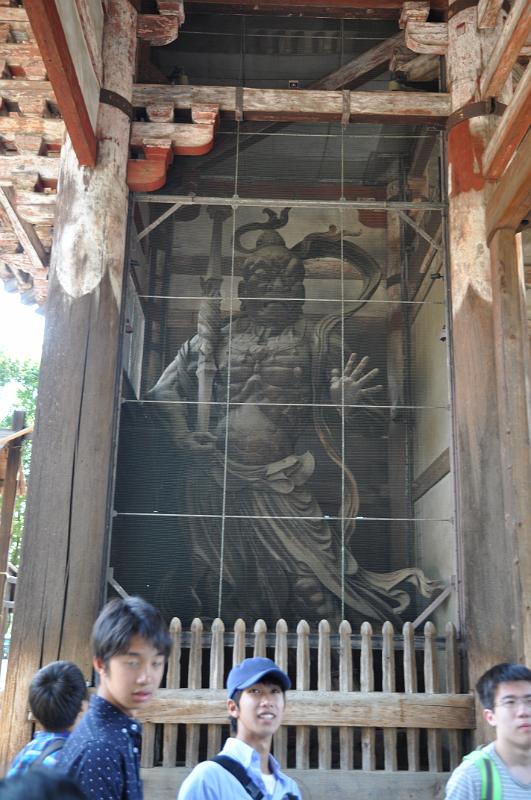 foto_20150526_1534_02.jpg - [de]Wächter am Todai-ji.[en]Guard at the Todai-ji.